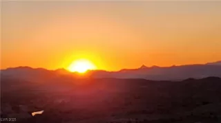 Photo #5: 2742298 Listing 