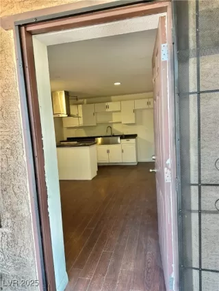 Photo #2: 2742321 Listing 