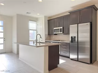 Photo #4: 2742328 Listing 