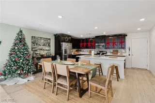 Photo #6: 2742334 Listing