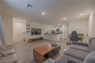 Photo #4: 2742376 Listing 