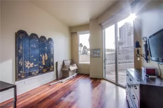 Photo #2: 2742448 Listing 