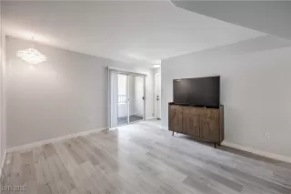 Photo #5: 2742493 Listing 