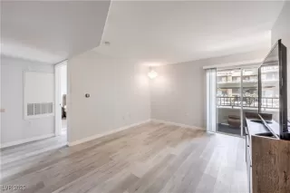 Photo #6: 2742493 Listing 