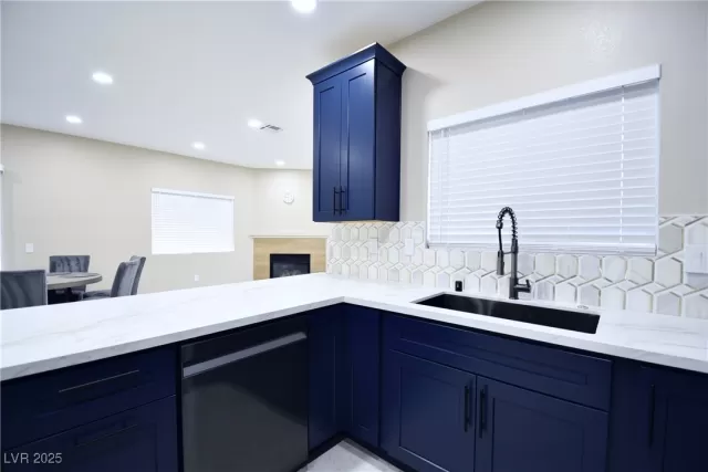 MLS: 2742520 Condo For Sale