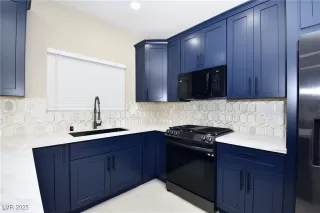 Photo #2: 2742520 Listing 