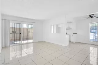 Photo #3: 2742545 Listing 