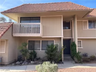 More Details about MLS # 2742549 : 2482 PARADISE VILLAGE WAY