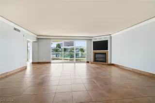 Photo #1: 2742553 Listing 