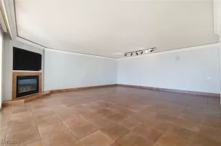 Photo #2: 2742553 Listing 