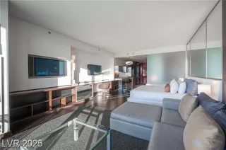 Photo #1: 2742574 Listing 