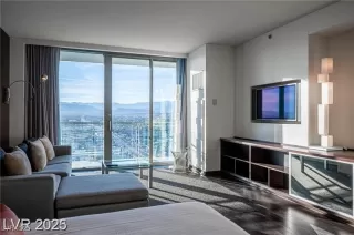 Photo #2: 2742574 Listing 