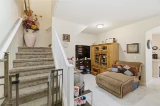 Photo #5: 2742586 Listing 