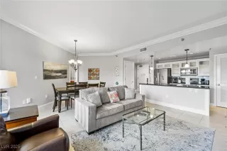 Photo #3: 2742588 Listing