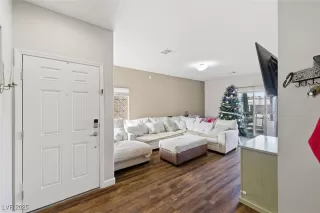 Photo #5: 2742630 Listing 