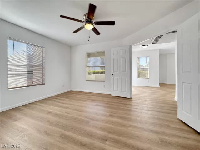 MLS: 2742652 Condo For Sale