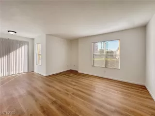 Photo #3: 2742652 Listing 