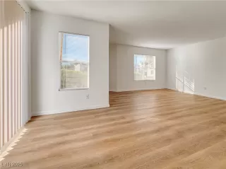 Photo #6: 2742652 Listing 