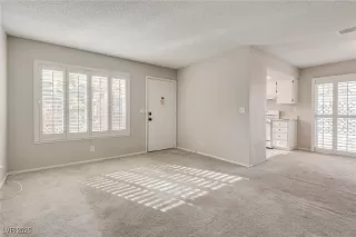 Photo #2: 2742683 Listing 