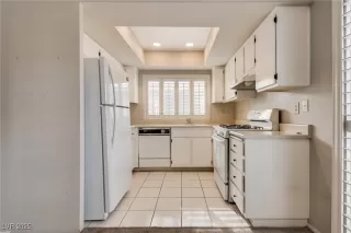 Photo #5: 2742683 Listing 