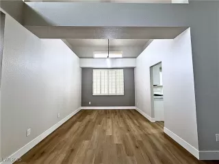 Photo #5: 2742783 Listing 