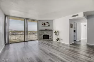 Photo #2: 2742795 Listing 