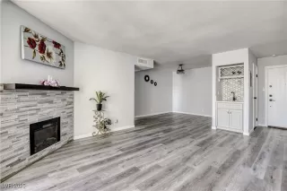 Photo #3: 2742795 Listing 