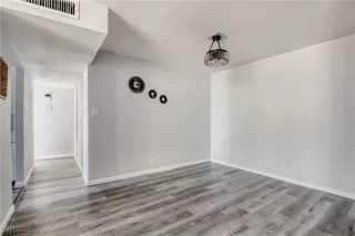 Photo #5: 2742795 Listing 