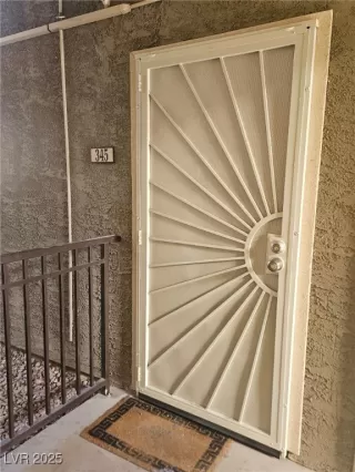 Photo #1: 2742829 Listing 