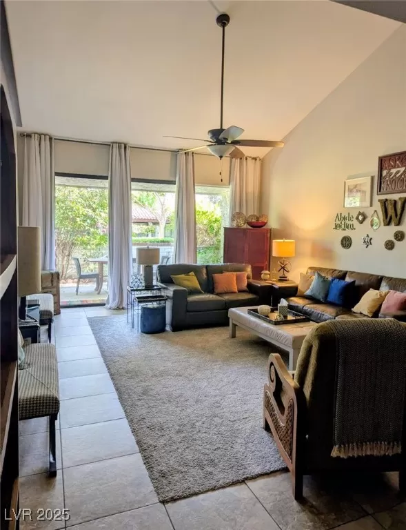 MLS: 2742881 Condo For Sale