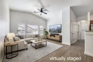 Photo #5: 2742921 Listing 