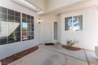 Photo #4: 2742947 Listing 