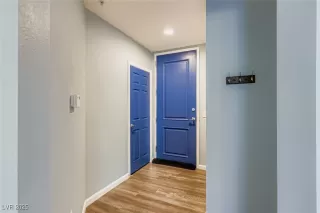 Photo #5: 2742952 Listing