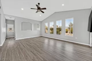 Photo #5: 2742984 Listing 