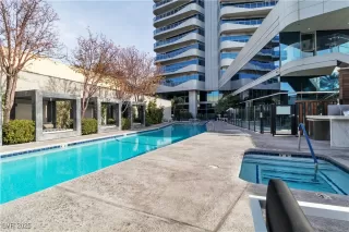 Photo #1: 2742987 Listing 