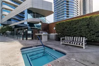 Photo #2: 2742987 Listing 