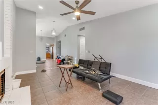 Photo #5: 2742988 Listing 