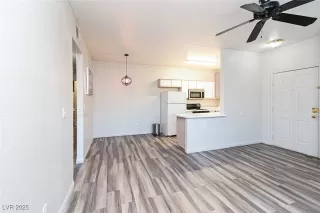 Photo #5: 2743003 Listing 