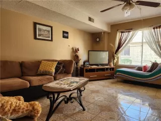 Photo #4: 2743026 Listing 