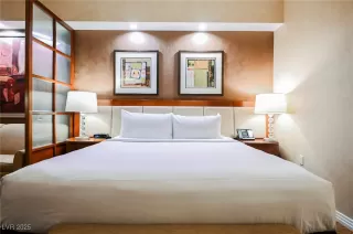 Photo #6: 2743052 Listing