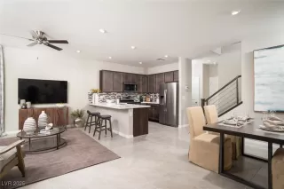 Photo #2: 2743180 Listing 