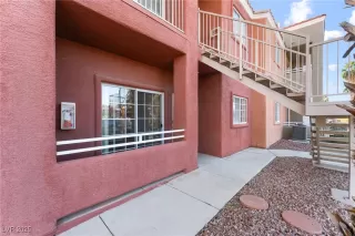 Photo #1: 2743192 Listing 