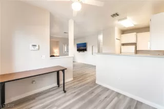 Photo #5: 2743192 Listing 