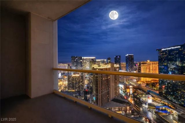 MLS: 2743225 Condo For Sale