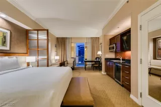 Photo #5: 2743225 Listing 