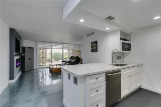 Photo #1: 2743227 Listing 