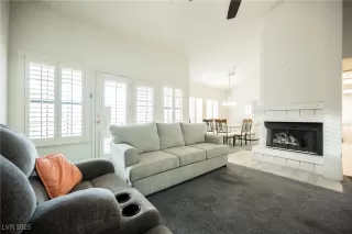 Photo #6: 2743239 Listing 