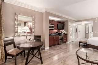 Photo #5: 2743259 Listing 