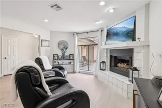 Photo #5: 2743262 Listing 