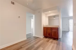 Photo #6: 2743266 Listing 